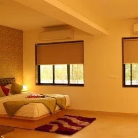 Meritas Seawind Beach Resort, Srīvardhan 外观 照片